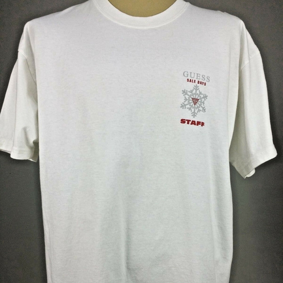 guess shirt triangle